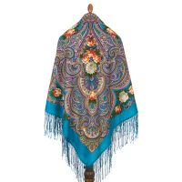 Платок шерстяной с шелковой вязаной бахромой 'Исполнение желаний'