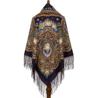 Платок шерстяной с шелковой вязаной бахромой 'Русское раздолье'