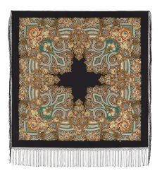 Платок из уплотненной шерстяной ткани с шелковой бахромой 'Боярыня'