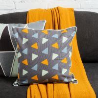 Чехол для подушки с дизайнерским принтом triangles из коллекции wild, 45х45 см